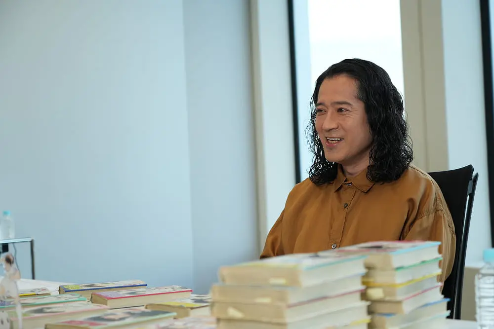 又吉直樹さんのインタビュー写真